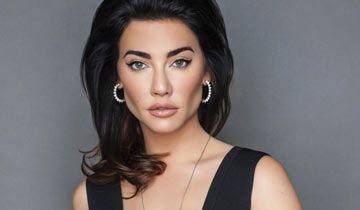 How The Bold and the Beautiful's Jacqueline MacInnes Wood successfully navigates a mom of four world